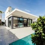 Detached Villa with Garden in Oran